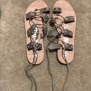 Tie up sandals
